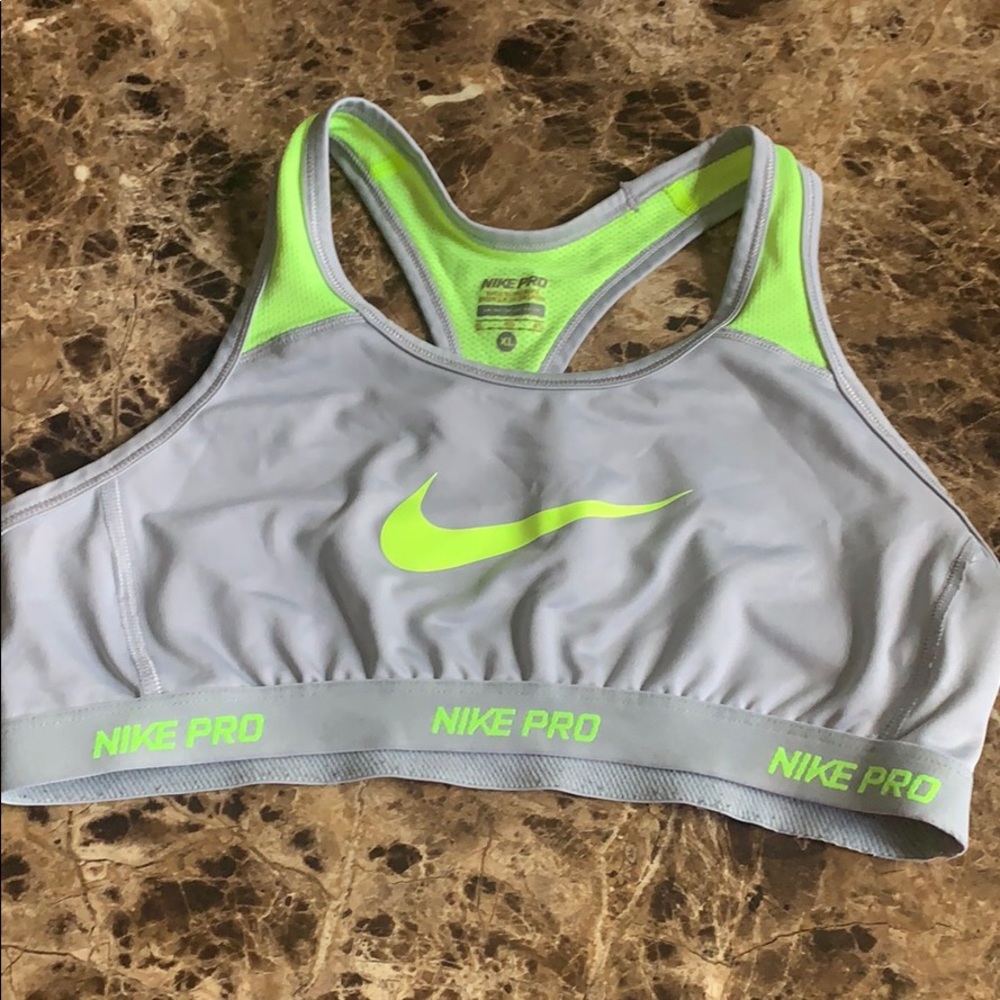 Nike Pro Sports Bra